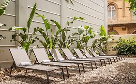 Hotel Medium Romantic